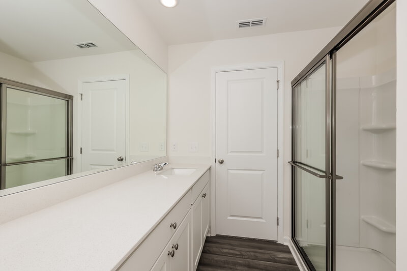 2,000/Mo, 3577 Fellowship Rd Columbia, TN 38401 Main Bathroom View