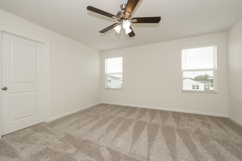2,220/Mo, 3565 Fellowship Rd Columbia, TN 38401 Main Bedroom View 2