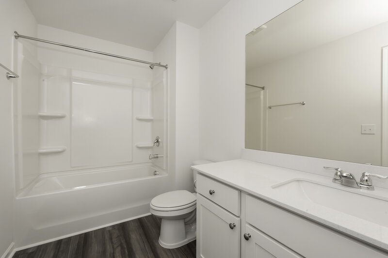 2,220/Mo, 3565 Fellowship Rd Columbia, TN 38401 Bathroom View