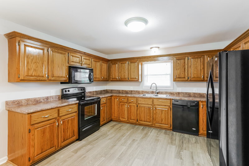 1,835/Mo, 4003 Pewter Trl Spring Hill, TN 37174 Kitchen View 2