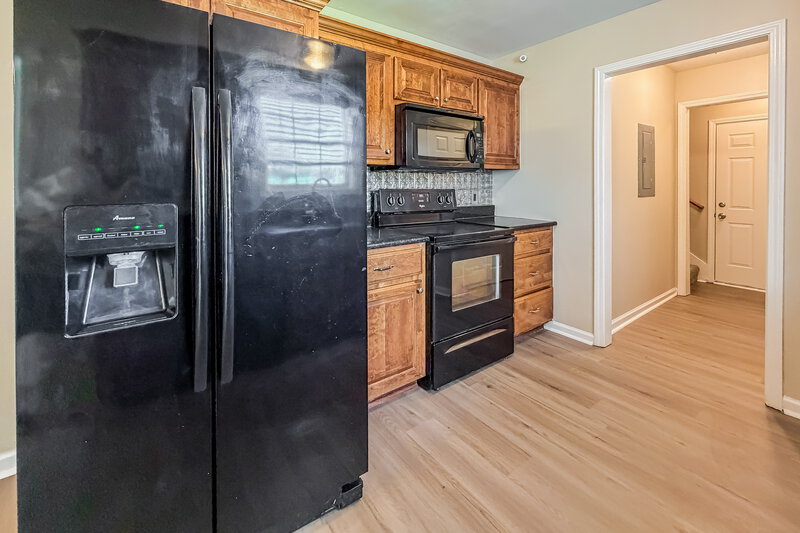 2,405/Mo, 304 Cheairs Ct Spring Hill, TN 37174 Kitchen View