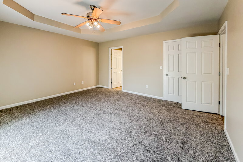 2,405/Mo, 304 Cheairs Ct Spring Hill, TN 37174 Main Bedroom View 2
