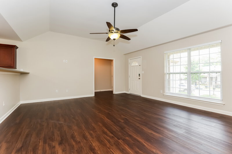 2,225/Mo, 2015 Slayton Dr Spring Hill, TN 37174 Living Room View