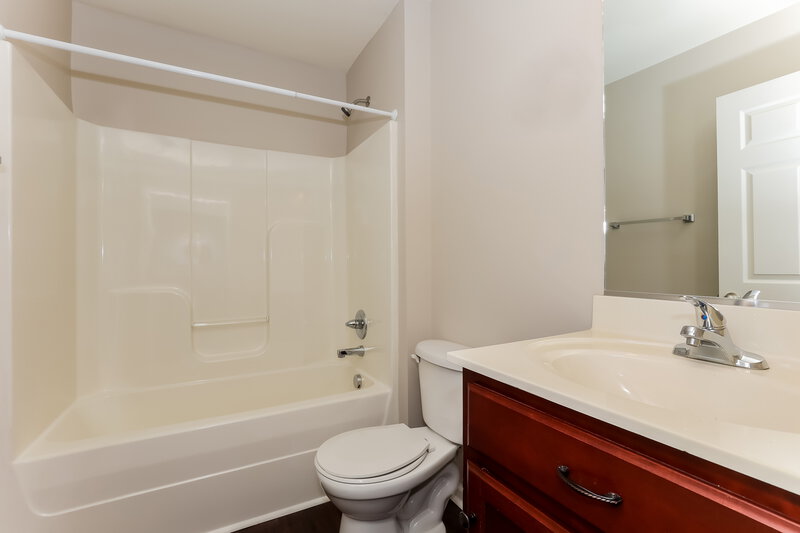 2,225/Mo, 2015 Slayton Dr Spring Hill, TN 37174 Bathroom View