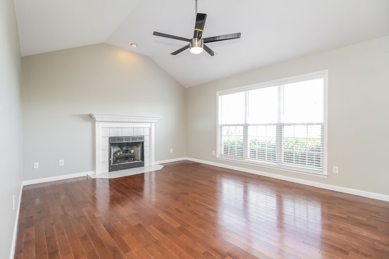 2,435/Mo, 3645 Rutherford Dr Spring Hill, TN 37174 Living Room View 2