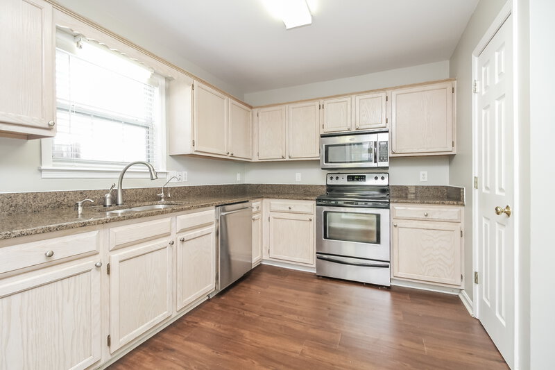 2,435/Mo, 3645 Rutherford Dr Spring Hill, TN 37174 Kitchen View