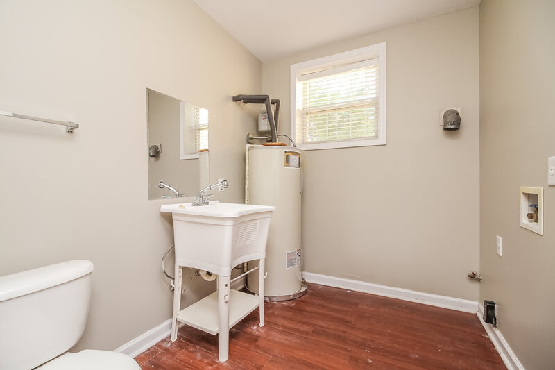 2,435/Mo, 3645 Rutherford Dr Spring Hill, TN 37174 Laundry Room View