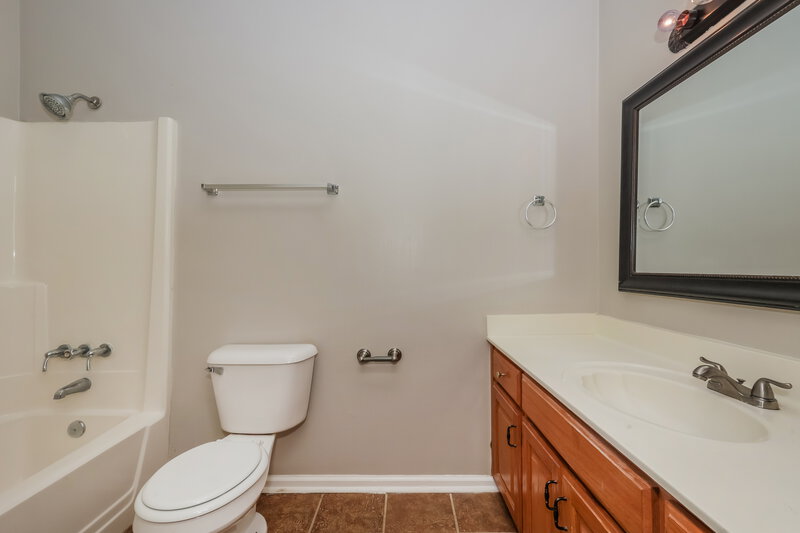 2,135/Mo, 2607 Kelly Close Murfreesboro, TN 37130 Bathroom View