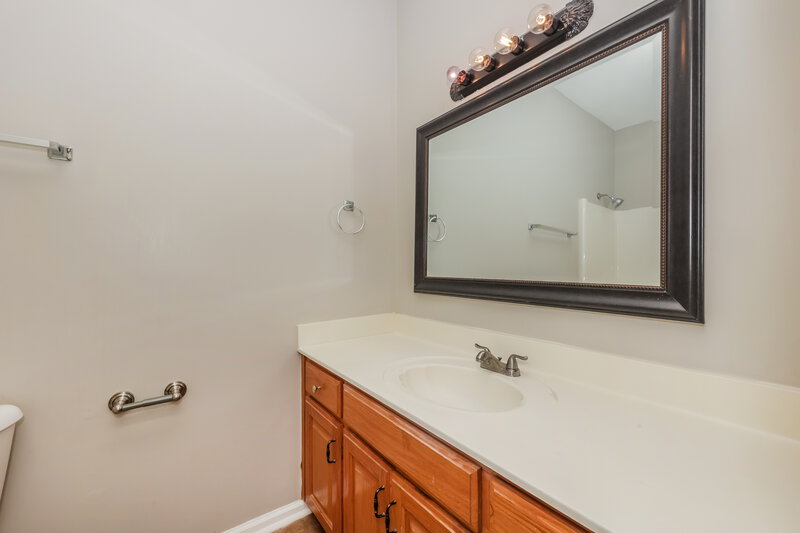 2,135/Mo, 2607 Kelly Close Murfreesboro, TN 37130 Bathroom View 2