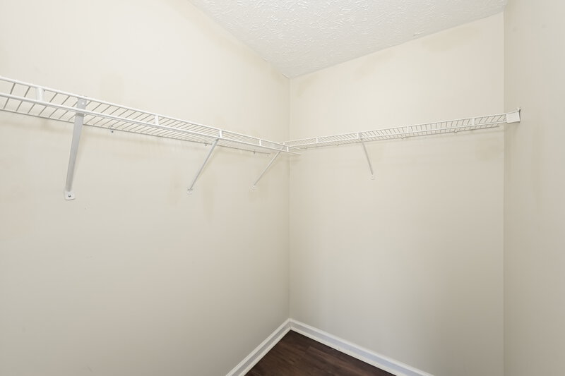 1,995/Mo, 305 Indian Park Dr Murfreesboro, TN 37128 Walk In Closet View