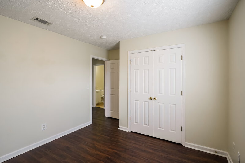 2,050/Mo, 305 Indian Park Dr Murfreesboro, TN 37128 Bedroom View 4