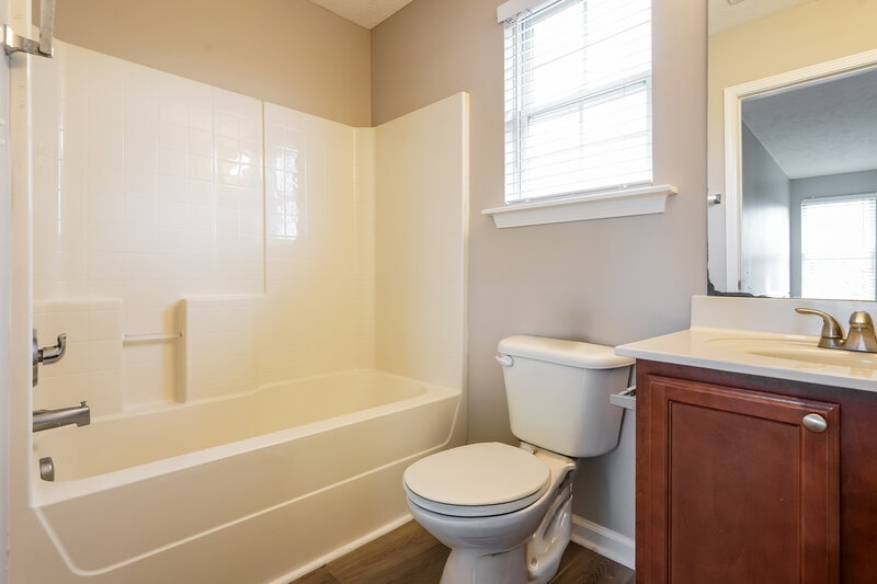 1,985/Mo, 1081 Lakewalk Dr Antioch, TN 37013 Bathroom View