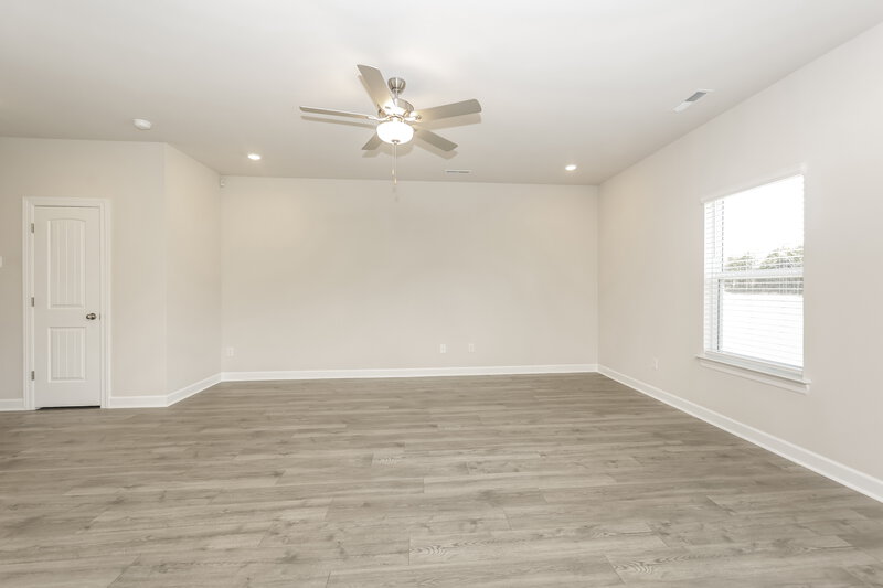 2,225/Mo, 3513 Quintana Dr Murfreesboro, TN 37127 Living Room View 2