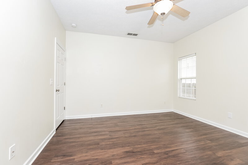 2,085/Mo, 3326 Hamberton Cir Murfreesboro, TN 37128 Main Bedroom View 2