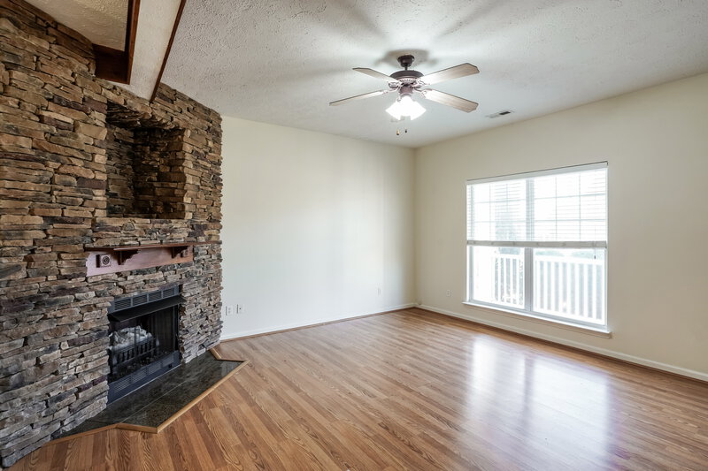 2,165/Mo, 7212 Legacy Dr Antioch, TN 37013 Living Room View