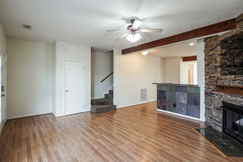 2,165/Mo, 7212 Legacy Dr Antioch, TN 37013 Living Room View 2