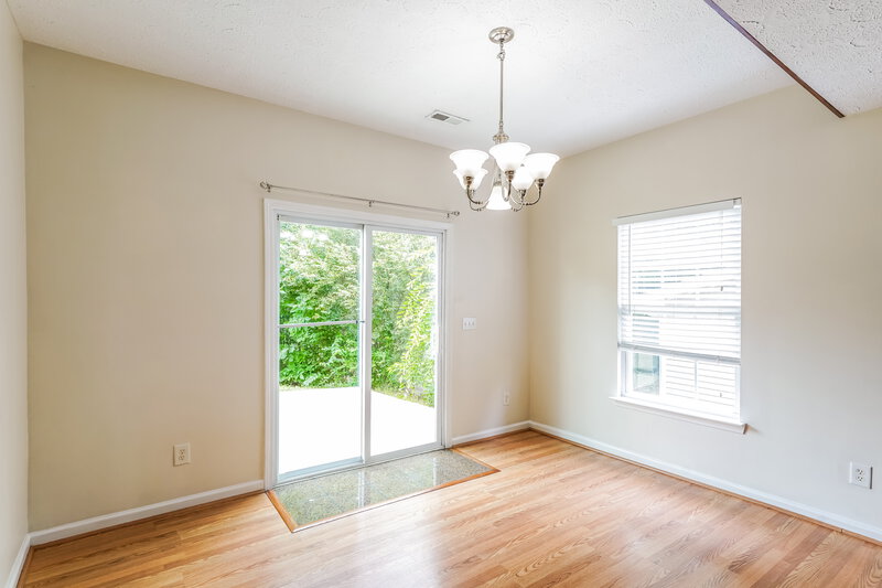 2,000/Mo, 7212 Legacy Dr Antioch, TN 37013 Dining Room View