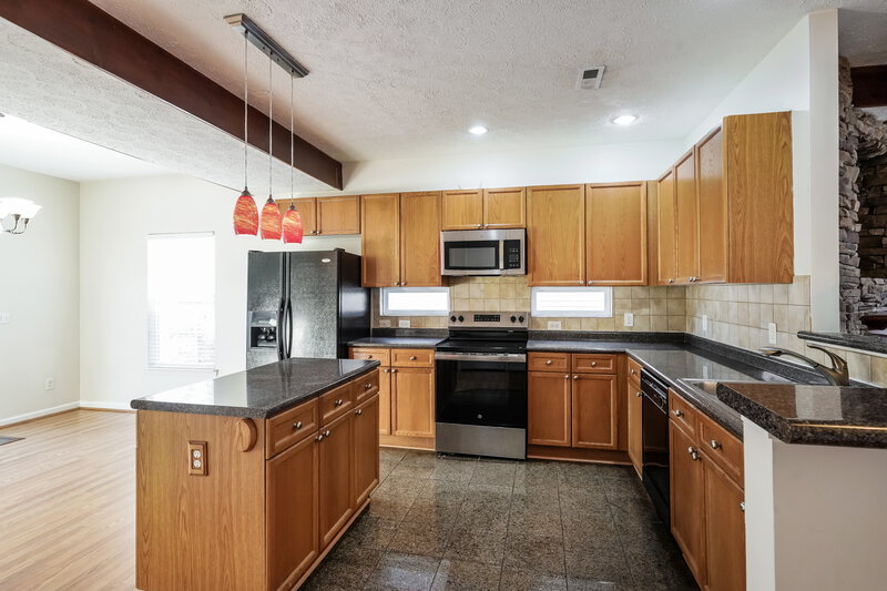 2,165/Mo, 7212 Legacy Dr Antioch, TN 37013 Kitchen View 2