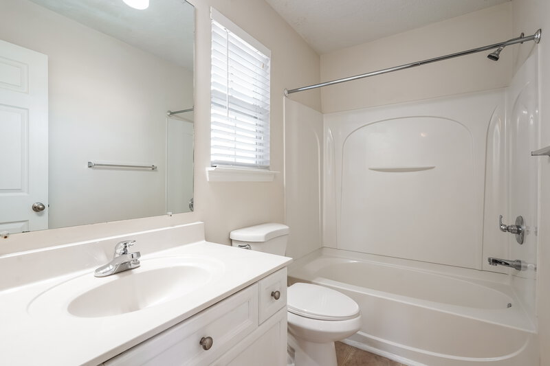 2,165/Mo, 7212 Legacy Dr Antioch, TN 37013 Bathroom View