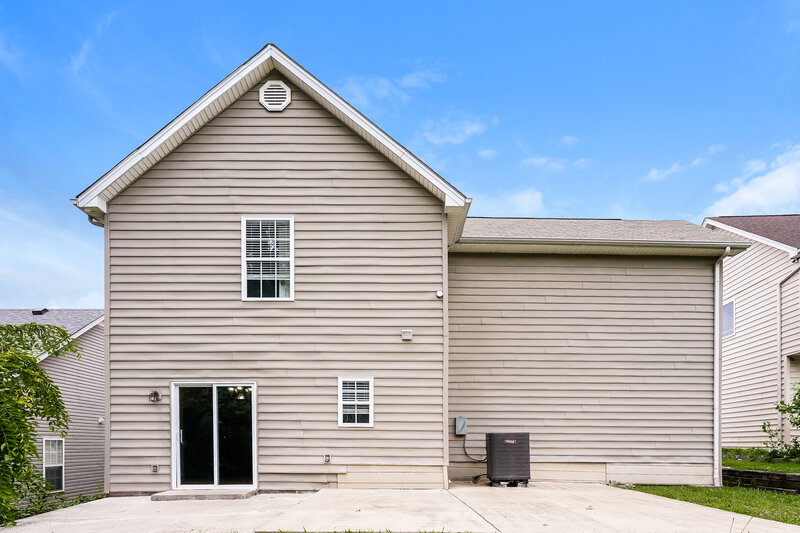 2,000/Mo, 7212 Legacy Dr Antioch, TN 37013 Rear View