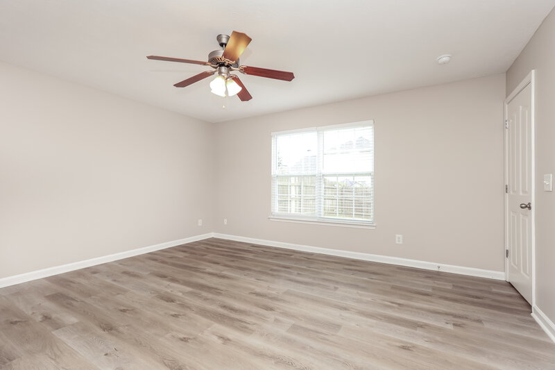 2,215/Mo, 329 Sarna Dr La Vergne, TN 37086 Main Bedroom View