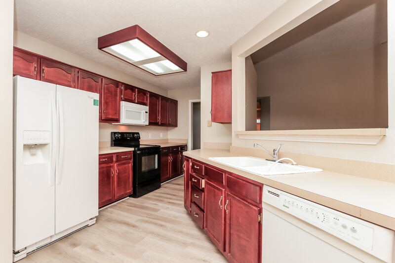 2,150/Mo, 1057 Blue Mountain Ln Antioch, TN 37013 Kitchen View