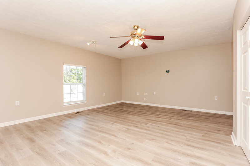 2,150/Mo, 1057 Blue Mountain Ln Antioch, TN 37013 Family Room View