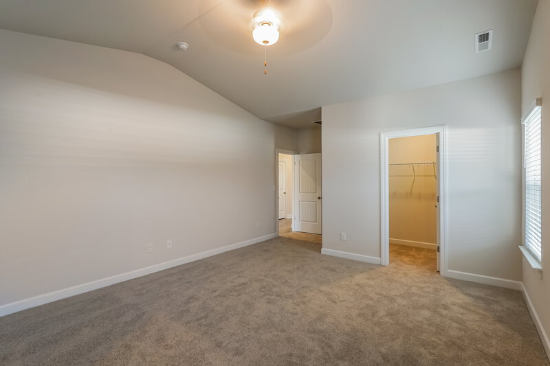 2,245/Mo, 3451 Quintana Dr Murfreesboro, TN 37127 Main Bedroom View 2