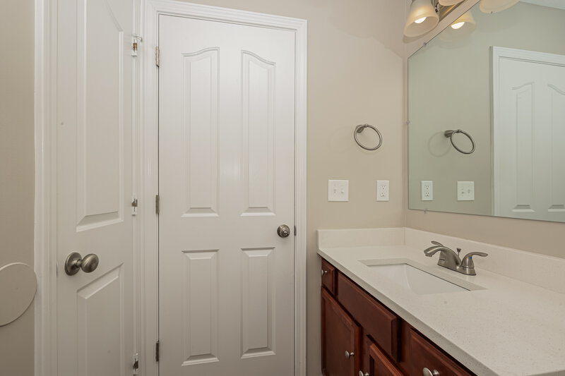 1,790/Mo, 1424 E Nir Shreibman Blvd La Vergne, TN 37086 Misc View 12