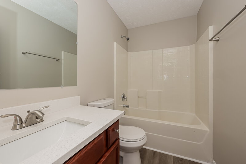 1,790/Mo, 1424 E Nir Shreibman Blvd La Vergne, TN 37086 Misc View 13