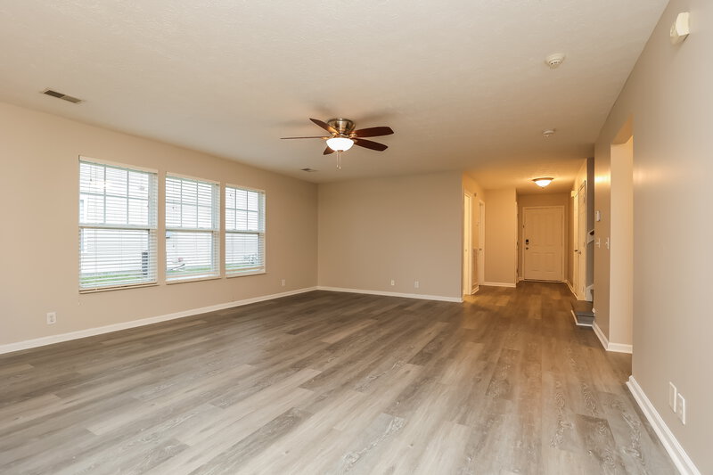 2,175/Mo, 3448 Chandler Cove Way Antioch, TN 37013 Living Room View