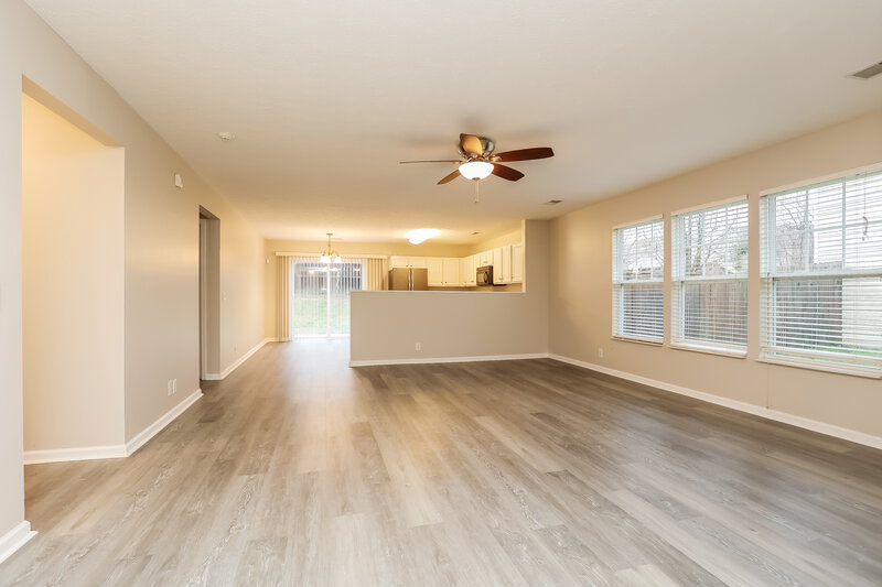 2,175/Mo, 3448 Chandler Cove Way Antioch, TN 37013 Living Room View 2