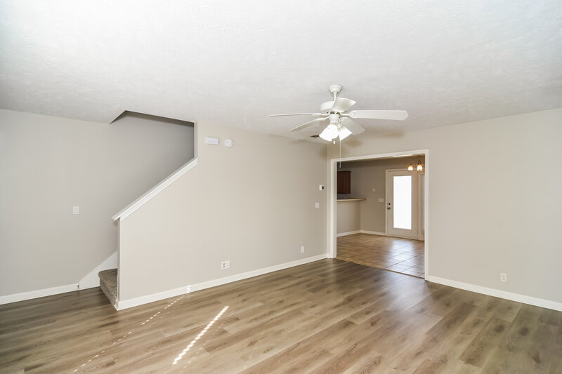 2,005/Mo, 3048 Swilly Ct Murfreesboro, TN 37128 Living Room View 3