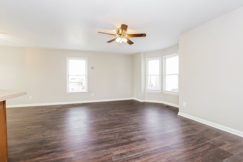 2,635/Mo, 404 Hump Cir Spring Hill, TN 37174 Living Room View
