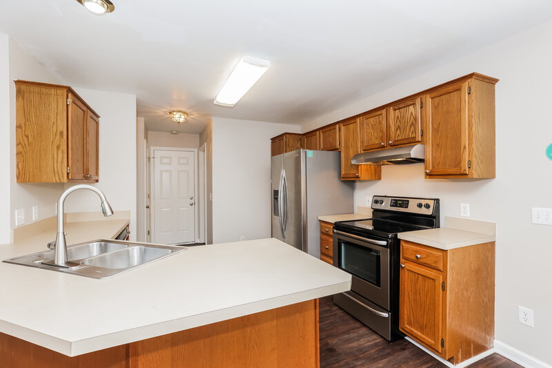 2,635/Mo, 404 Hump Cir Spring Hill, TN 37174 Kitchen View