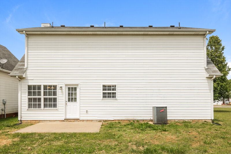2,850/Mo, 1535 Saint Andrews Dr Murfreesboro, TN 37128 Rear View