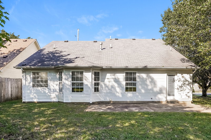 2,390/Mo, 5404 Sunnyvale Dr Antioch, TN 37013 Rear View