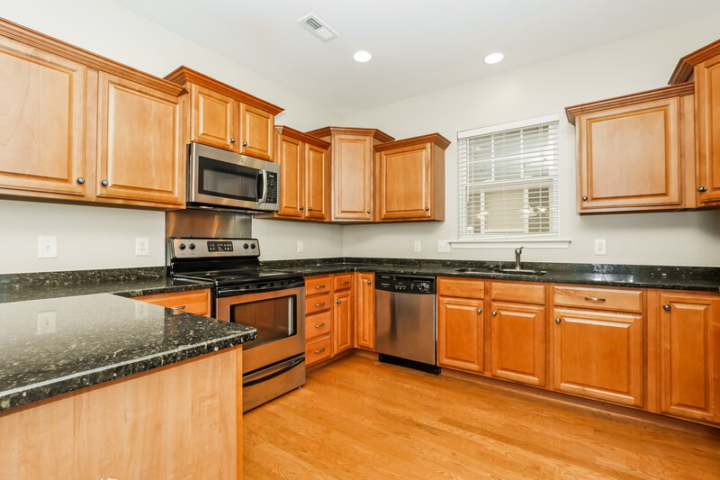 3,110/Mo, 2447 Cason Ln Murfreesboro, TN 37128 Kitchen View
