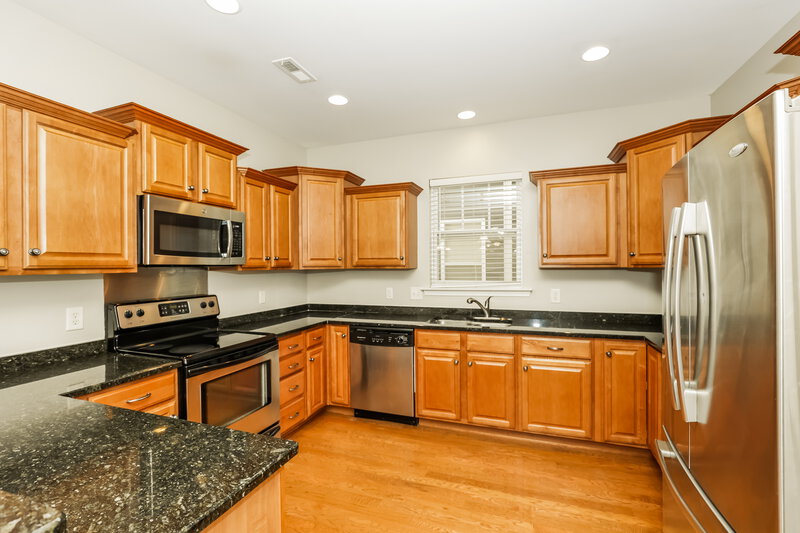 3,110/Mo, 2447 Cason Ln Murfreesboro, TN 37128 Kitchen View 2