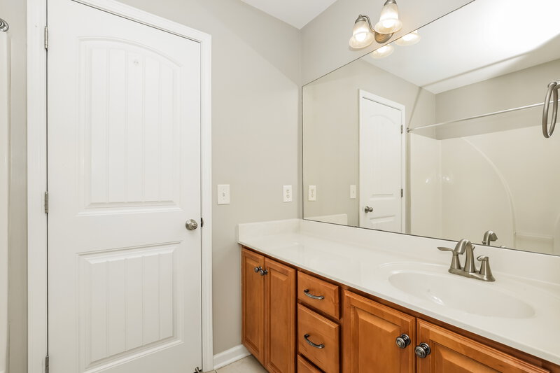 3,110/Mo, 2447 Cason Ln Murfreesboro, TN 37128 Bathroom View