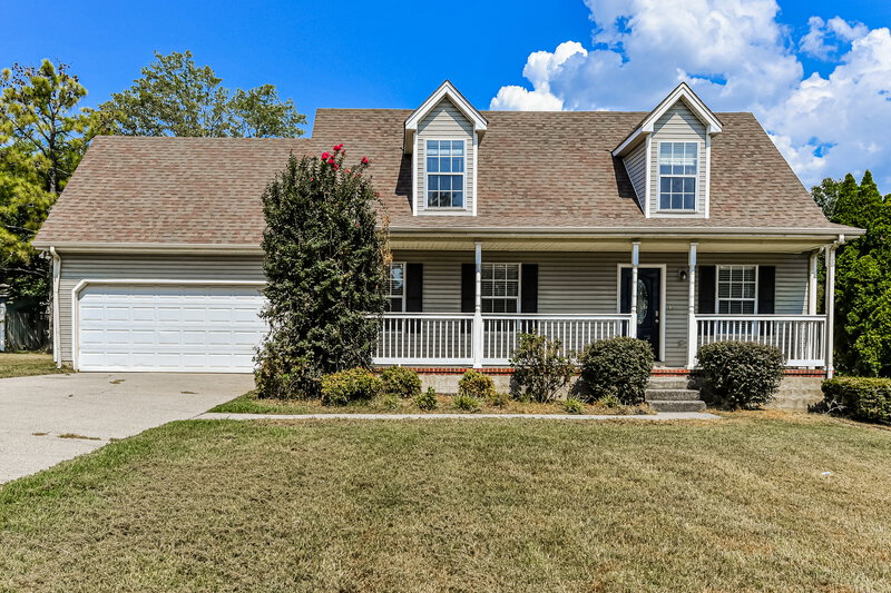 2,130/Mo, 805 Forest Ridge Dr La Vergne, TN 37086 External View