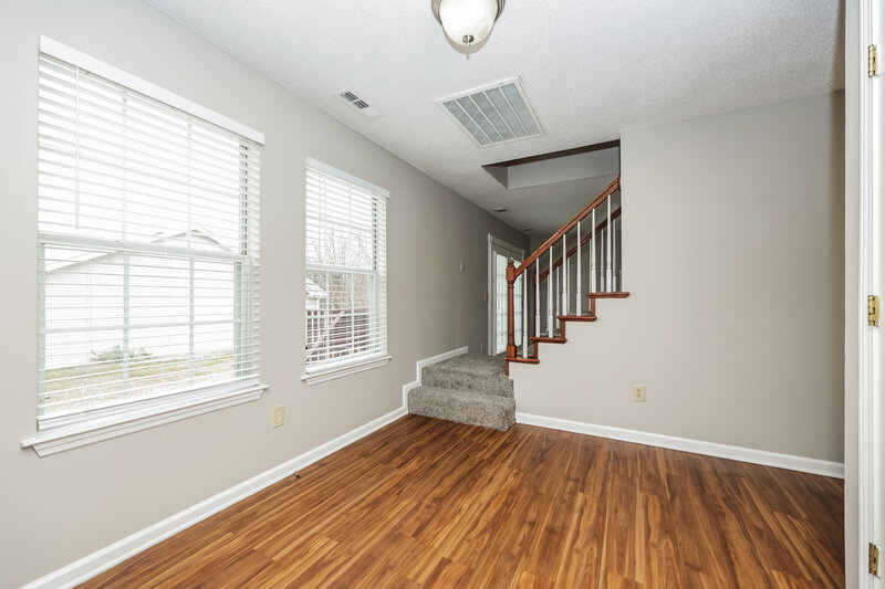 2,360/Mo, 805 Forest Ridge Dr La Vergne, TN 37086 Dining Room View