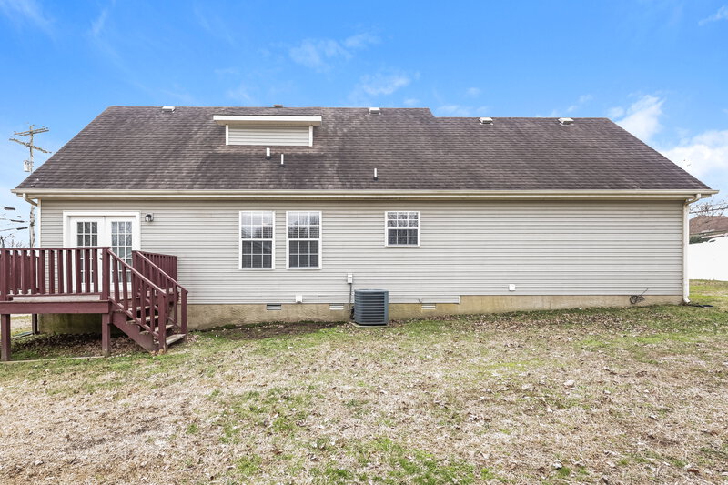 2,360/Mo, 805 Forest Ridge Dr La Vergne, TN 37086 Rear View