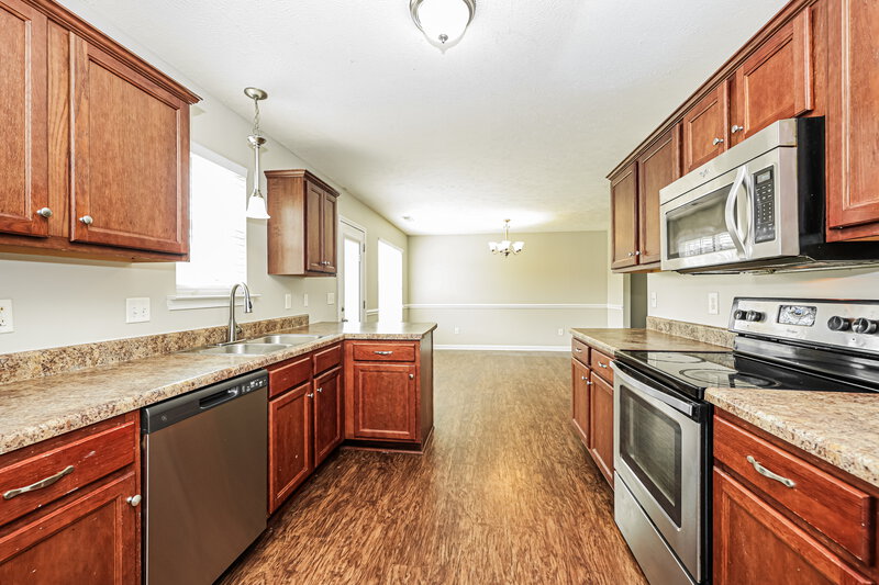 2,290/Mo, 624 Big Hurricane Dr La Vergne, TN 37086 Kitchen View 2