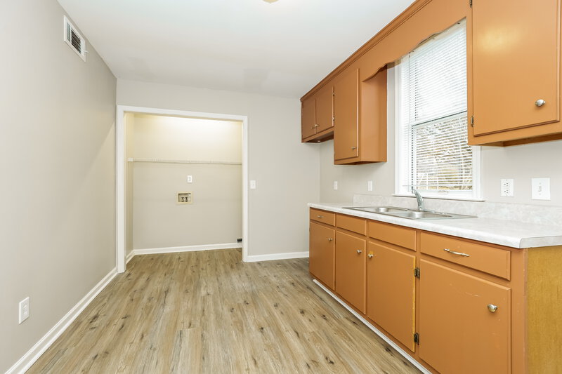 2,625/Mo, 139 Cedar Forest Dr Smyrna, TN 37167 Kitchen View