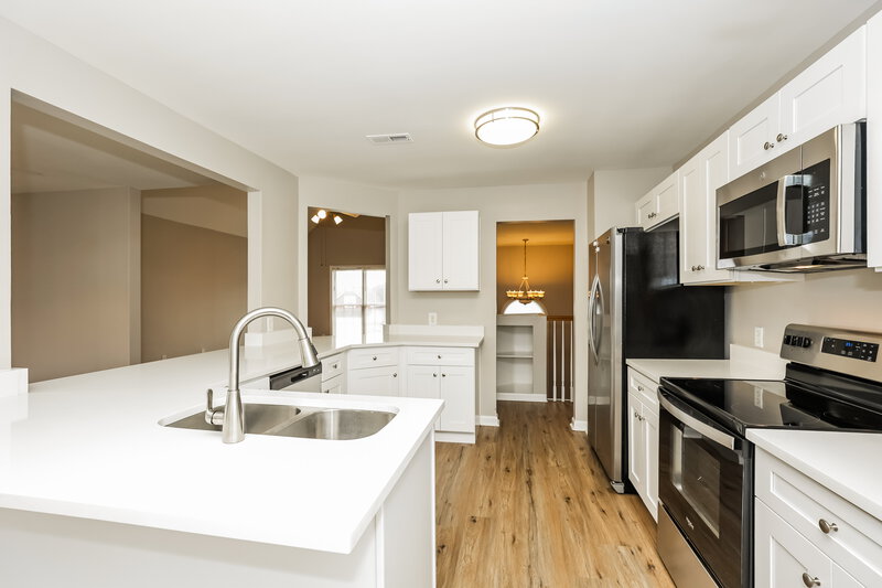 2,625/Mo, 139 Cedar Forest Dr Smyrna, TN 37167 Kitchen View 2