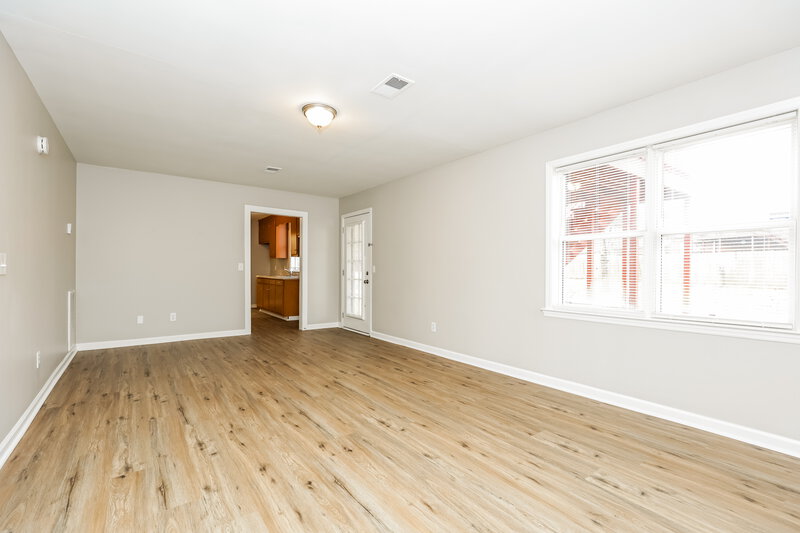 2,625/Mo, 139 Cedar Forest Dr Smyrna, TN 37167 Family Room View