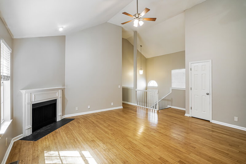 2,385/Mo, 5036 Countryside Dr Antioch, TN 37013 Living Room View