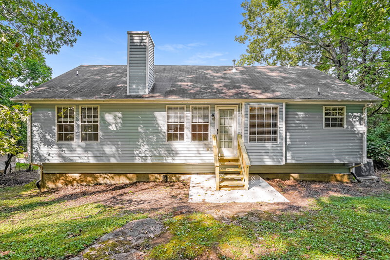 2,385/Mo, 5036 Countryside Dr Antioch, TN 37013 Rear View