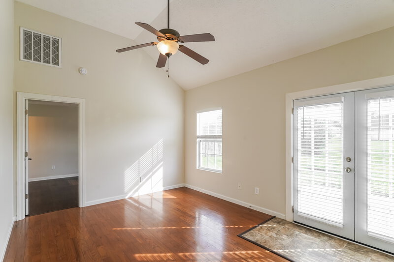 2,160/Mo, 1533 Passage Dr Murfreesboro, TN 37130 Living Room View 2